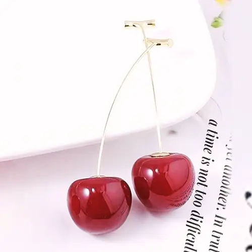 Brincos Femininos de Cereja – O Toque Divertido e Charmoso que Seu Visual Merece!