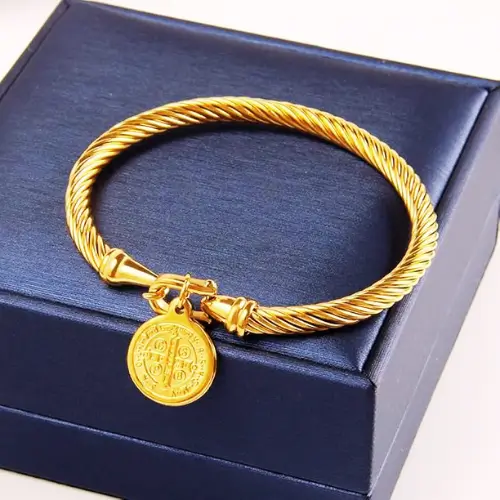 Pulseira Feminina com Medalha de São Bento – Única + Bolsa de Veludo